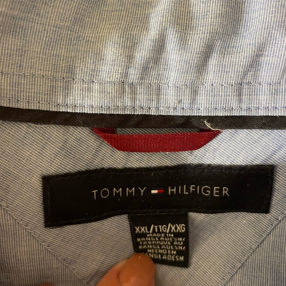 Tommy Hilfiger Mens dress shirt XXL worn once and was dry cleaned.Nice blue tone - Picture 3 of 4